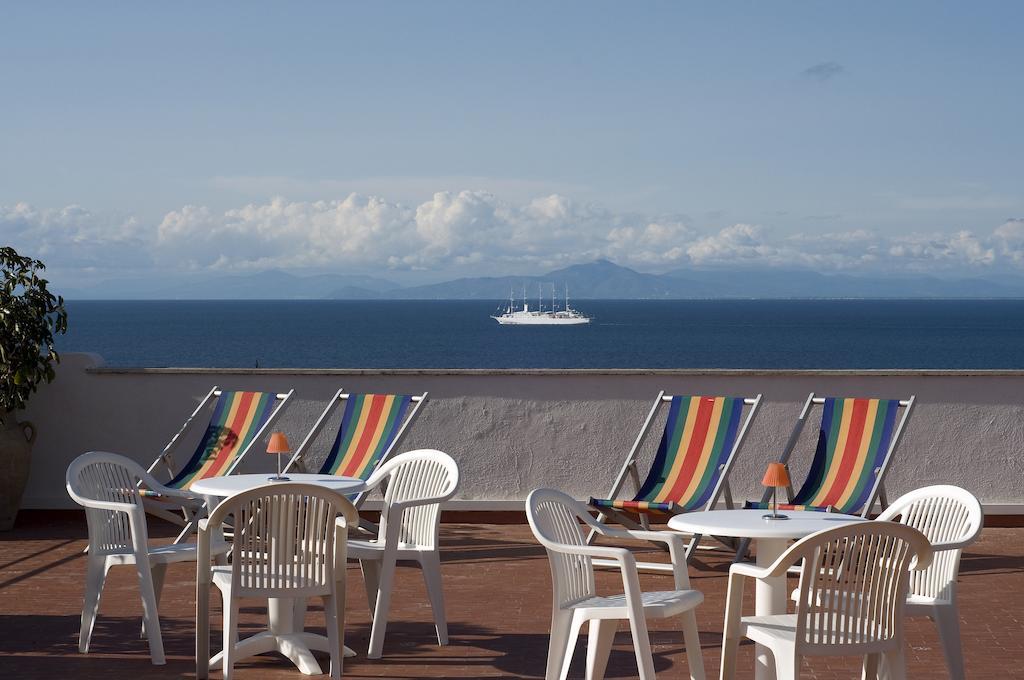 Hotel Casa Di Meglio Ischia Servizi foto